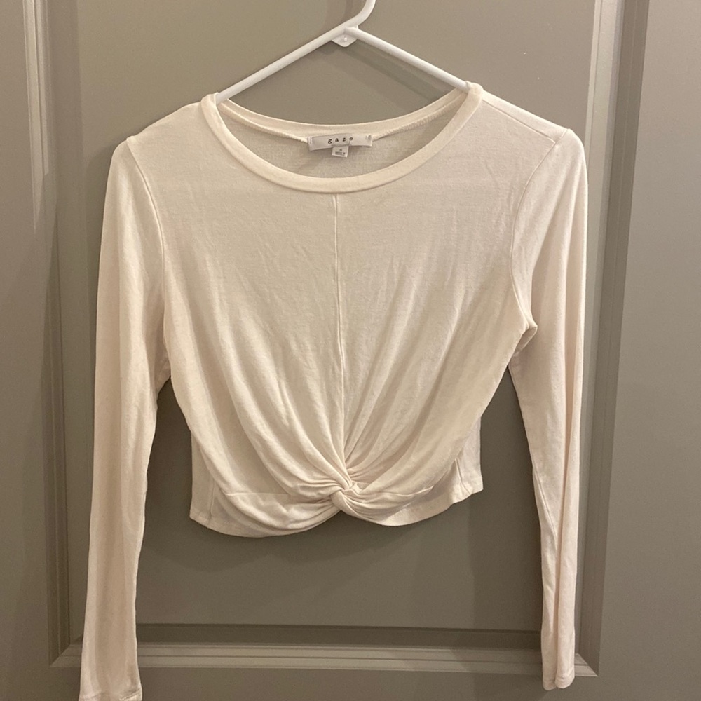 White cropped front knot shirt